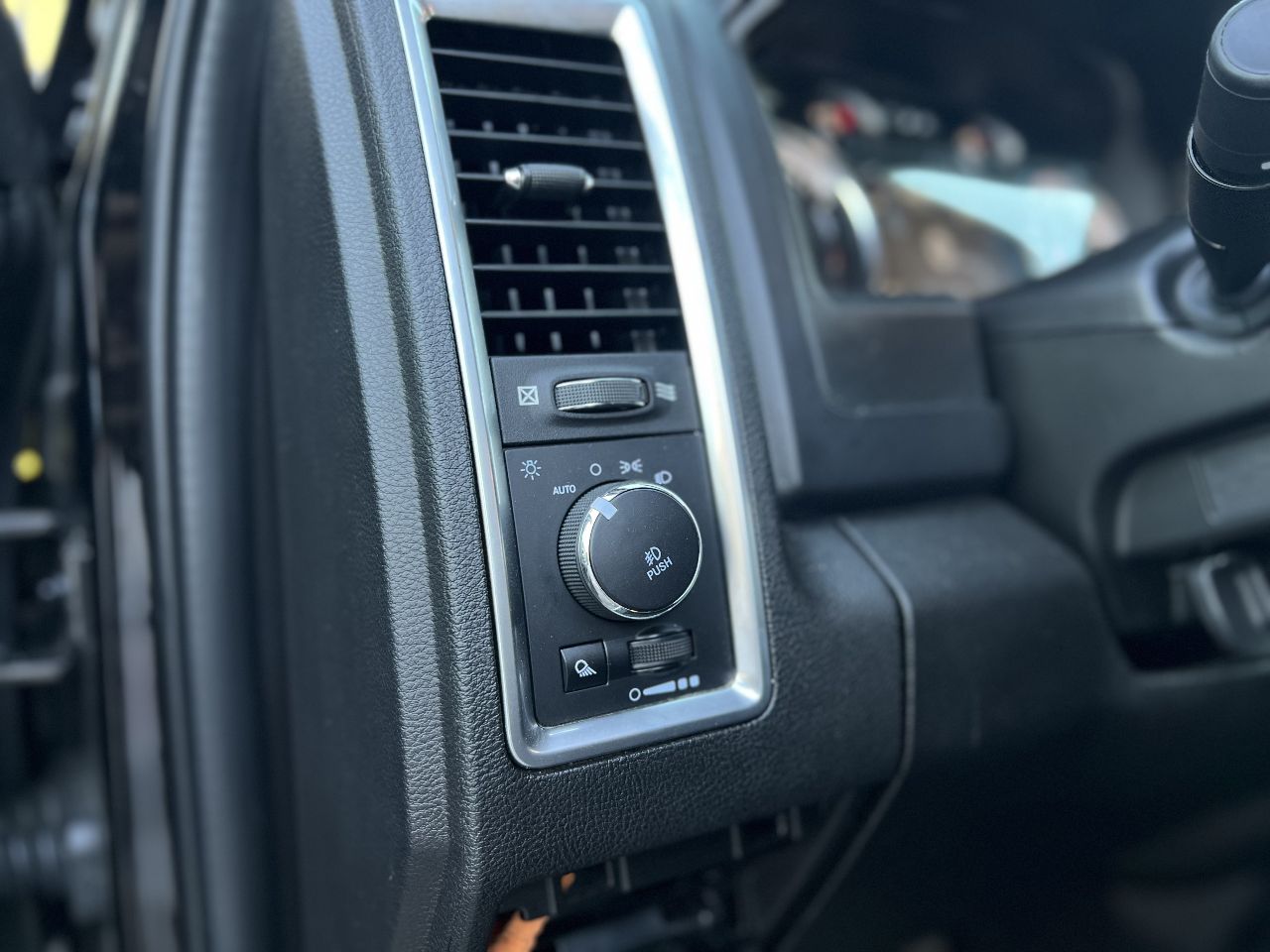 Ram 1500 - фото 15