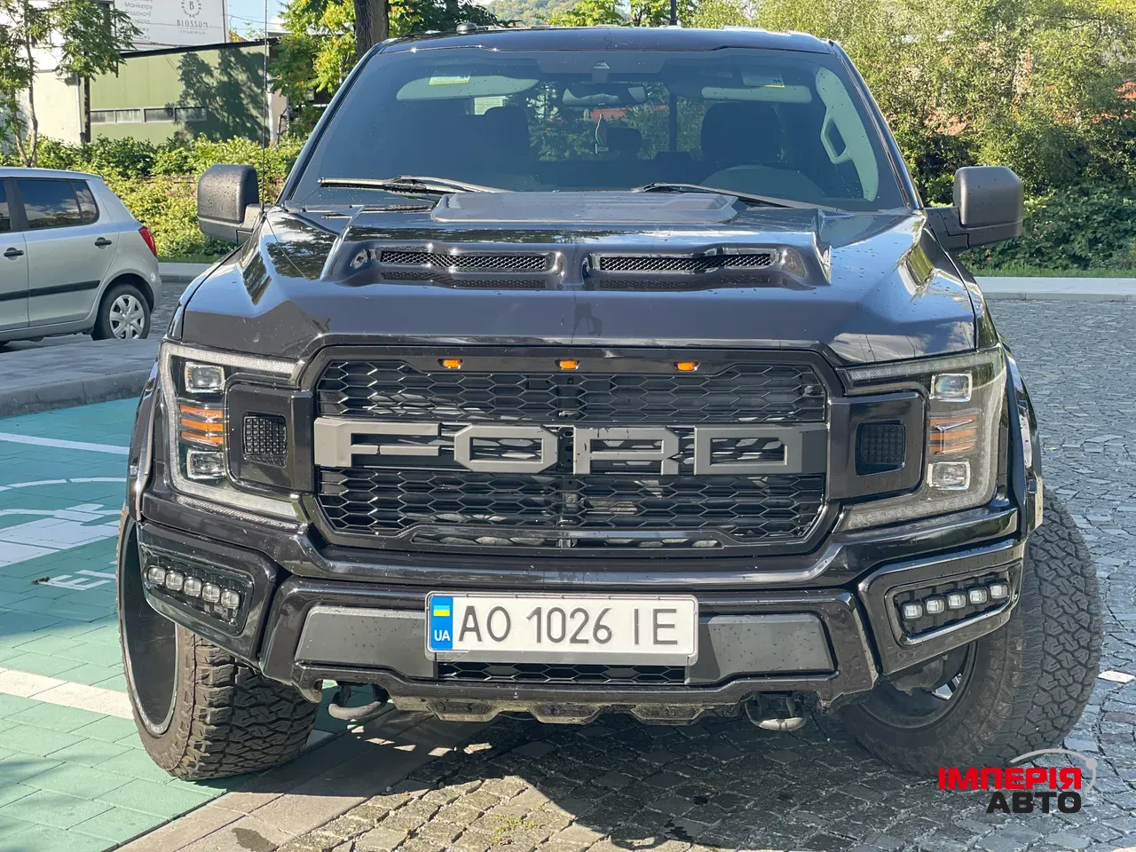 Ford F-150 - фото 1
