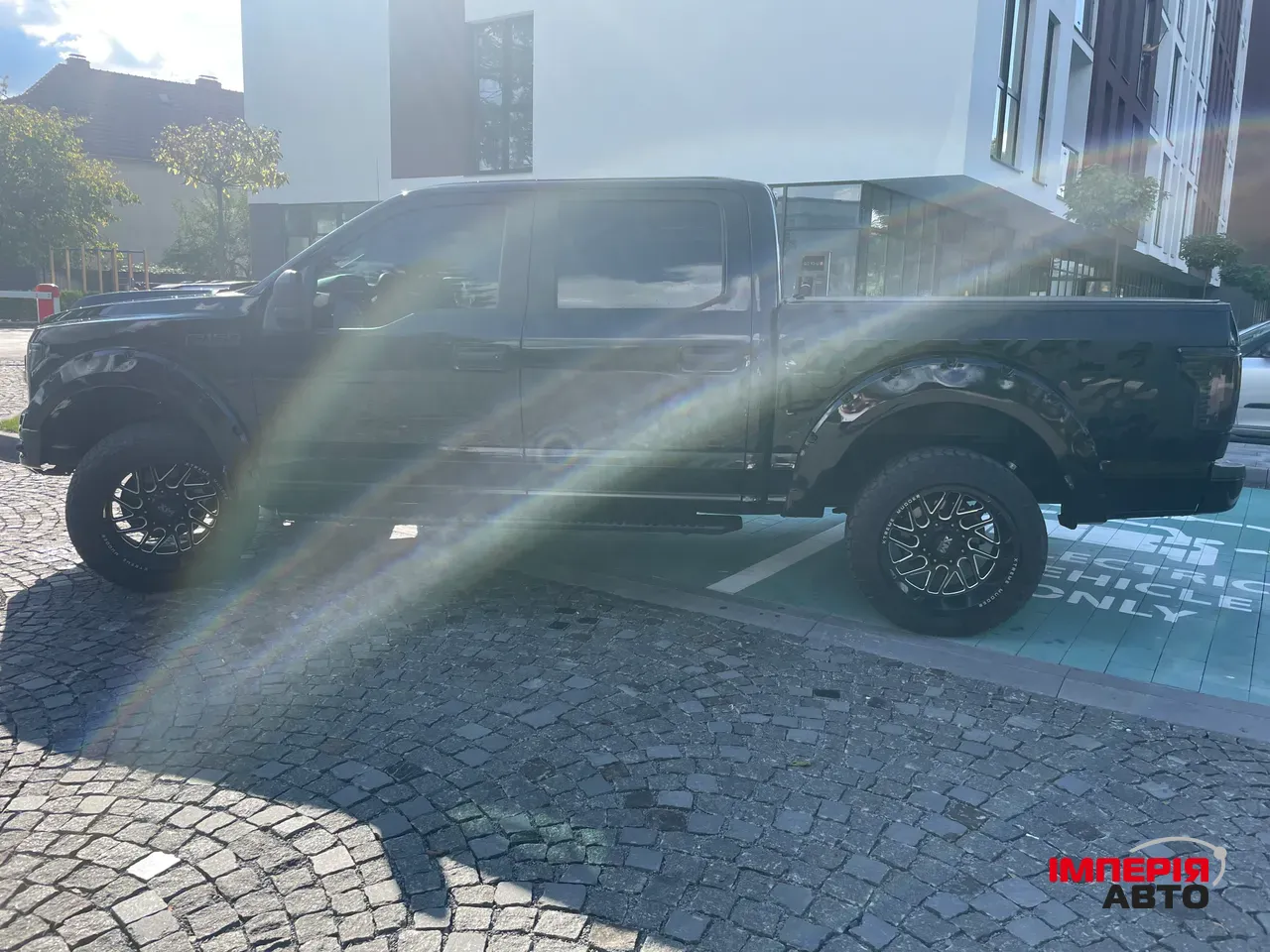 Ford F-150 - фото 8