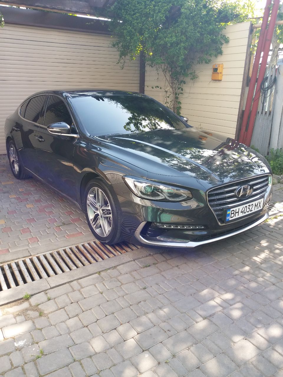 Hyundai Grandeur - фото 2