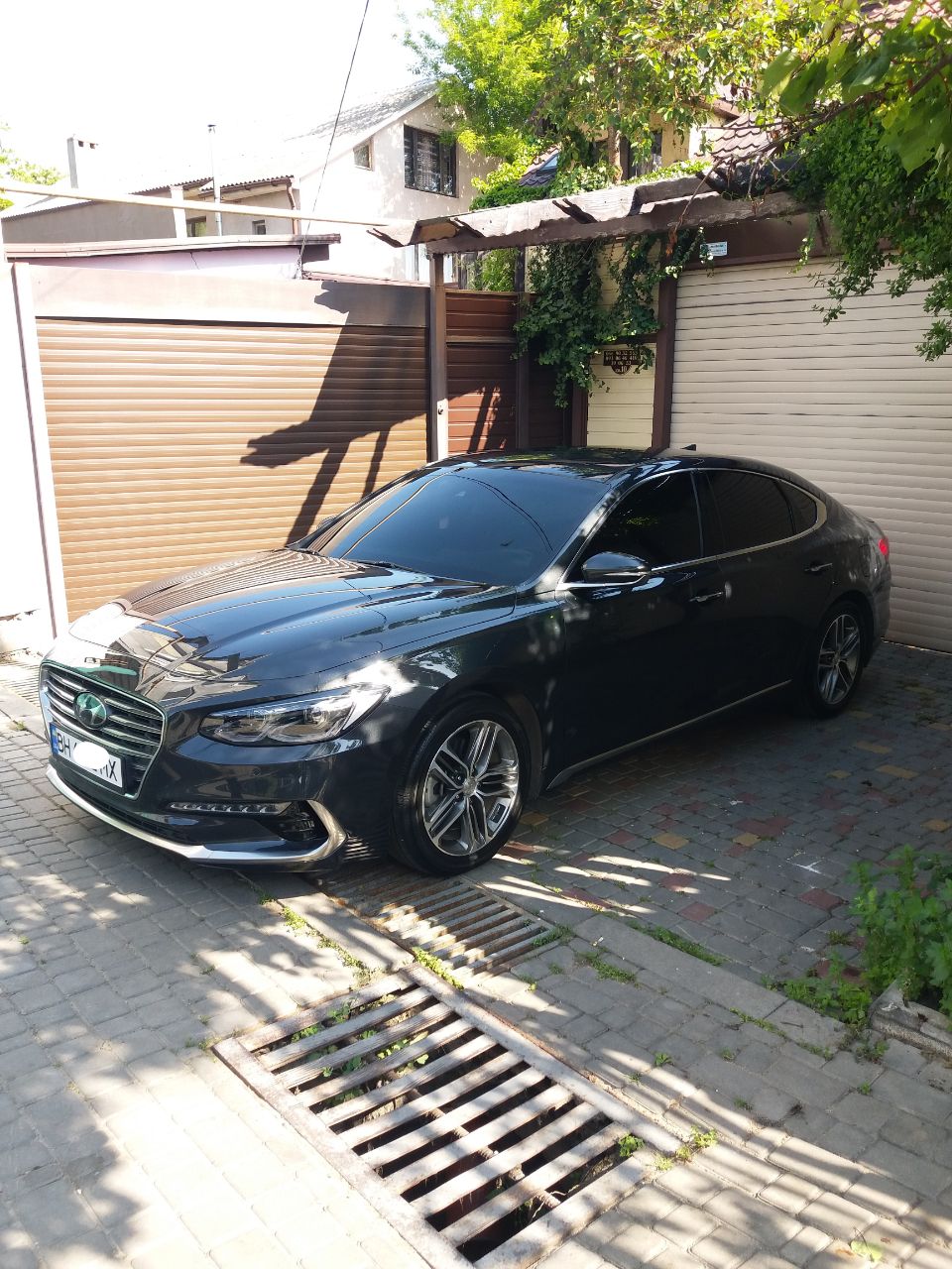 Hyundai Grandeur - фото 1