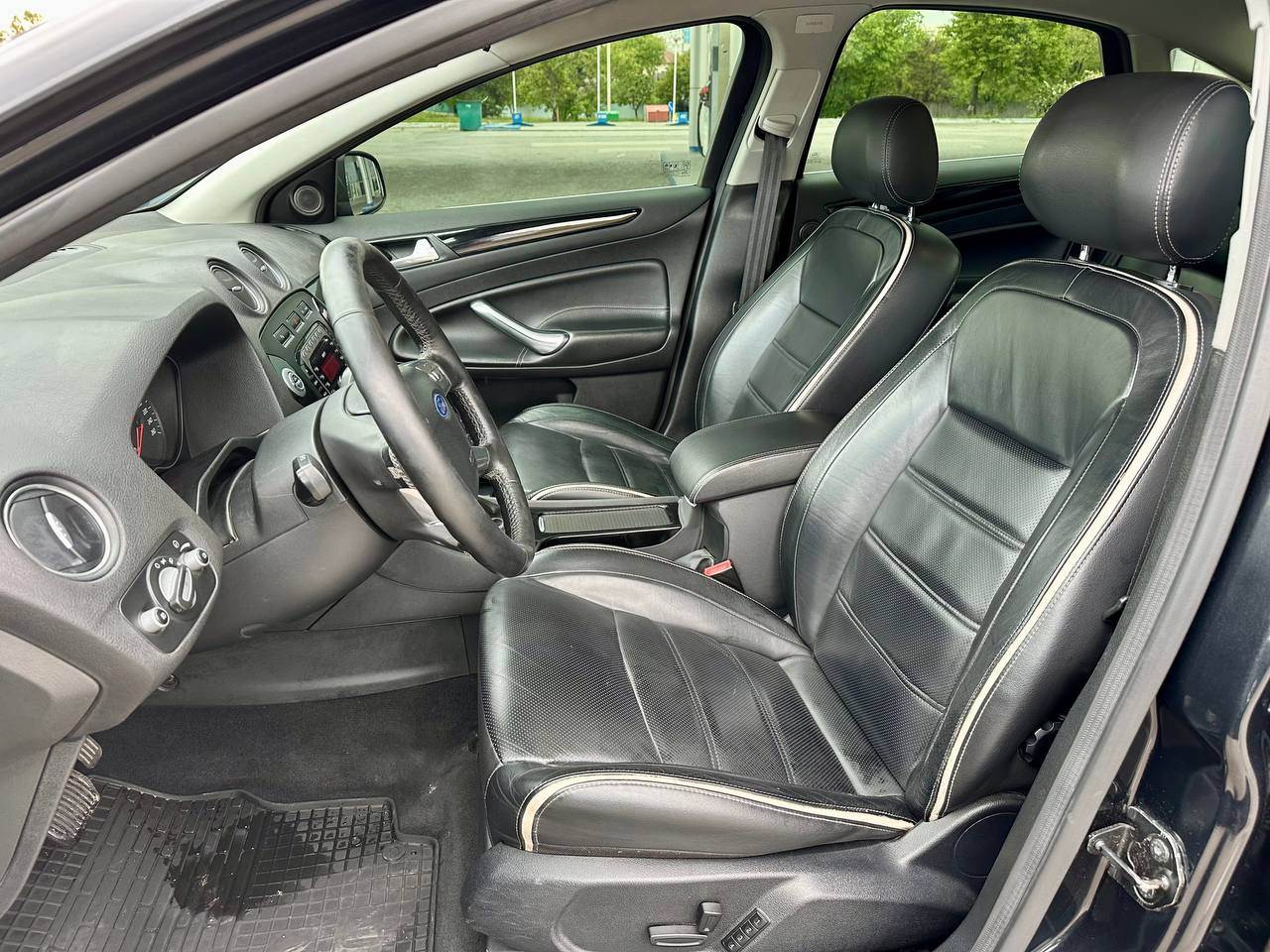 Ford Mondeo - фото 8