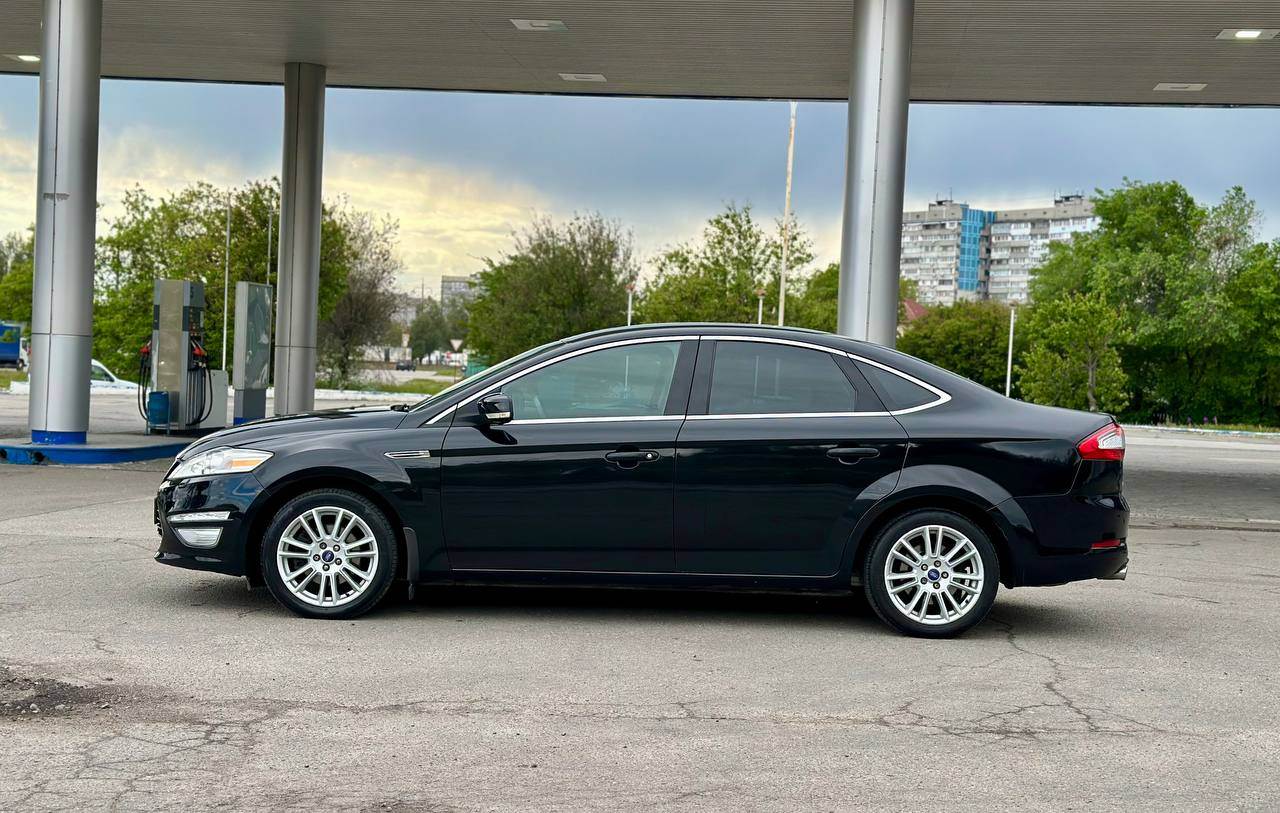 Ford Mondeo - фото 24