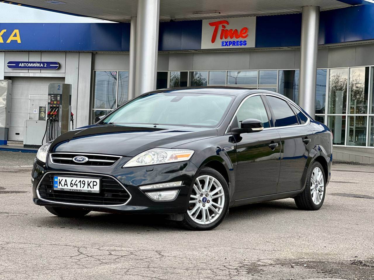 Ford Mondeo - фото 1