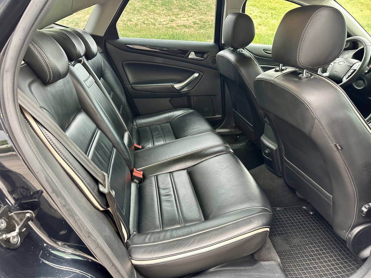 Ford Mondeo - фото 15