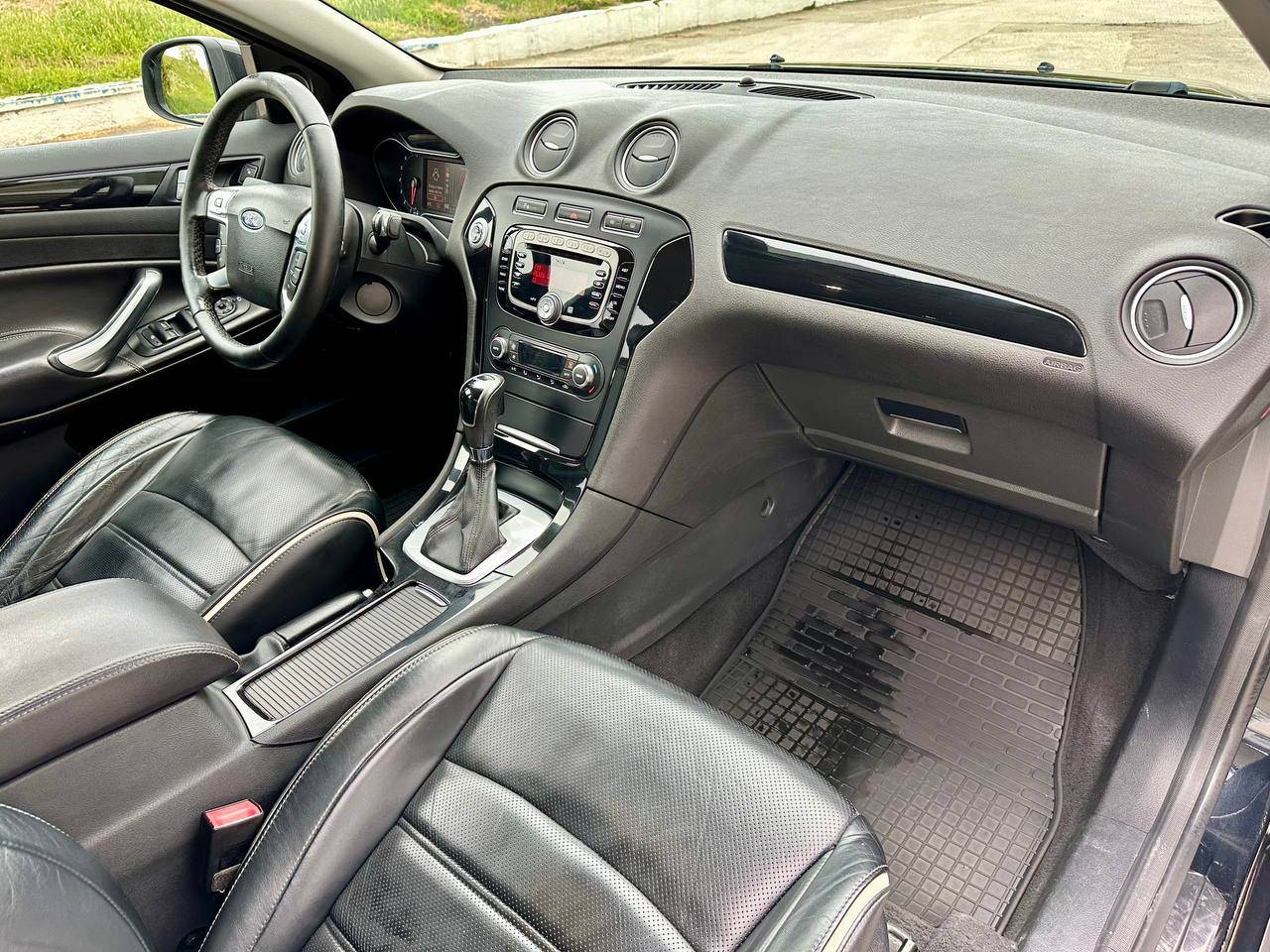 Ford Mondeo - фото 18