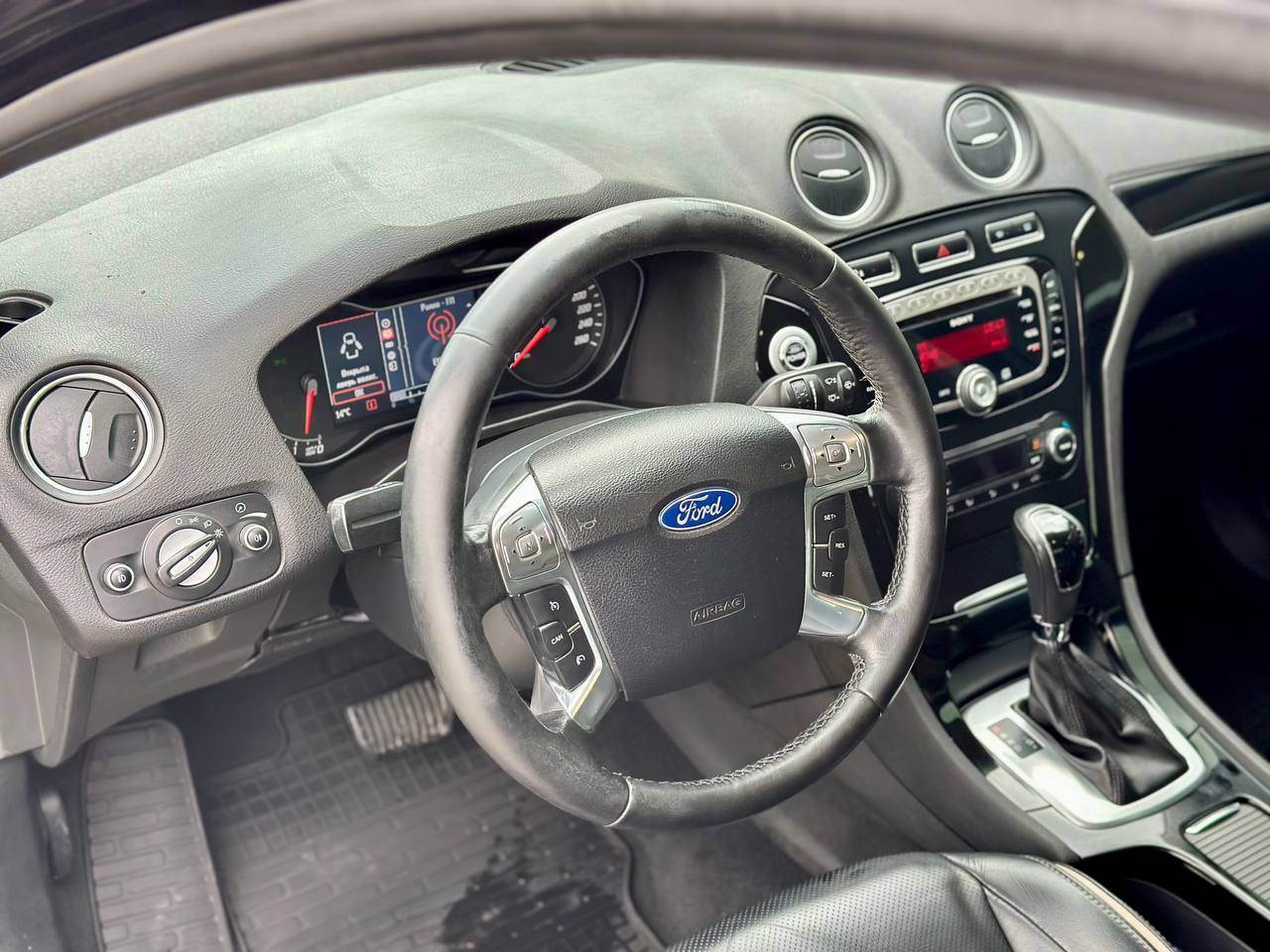 Ford Mondeo - фото 7