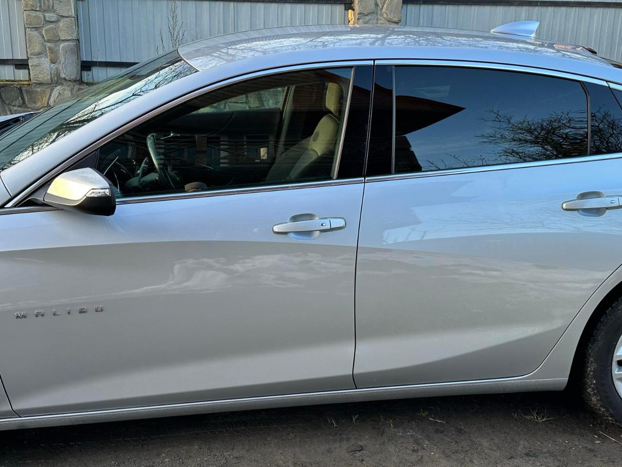 Chevrolet Malibu - фото 1