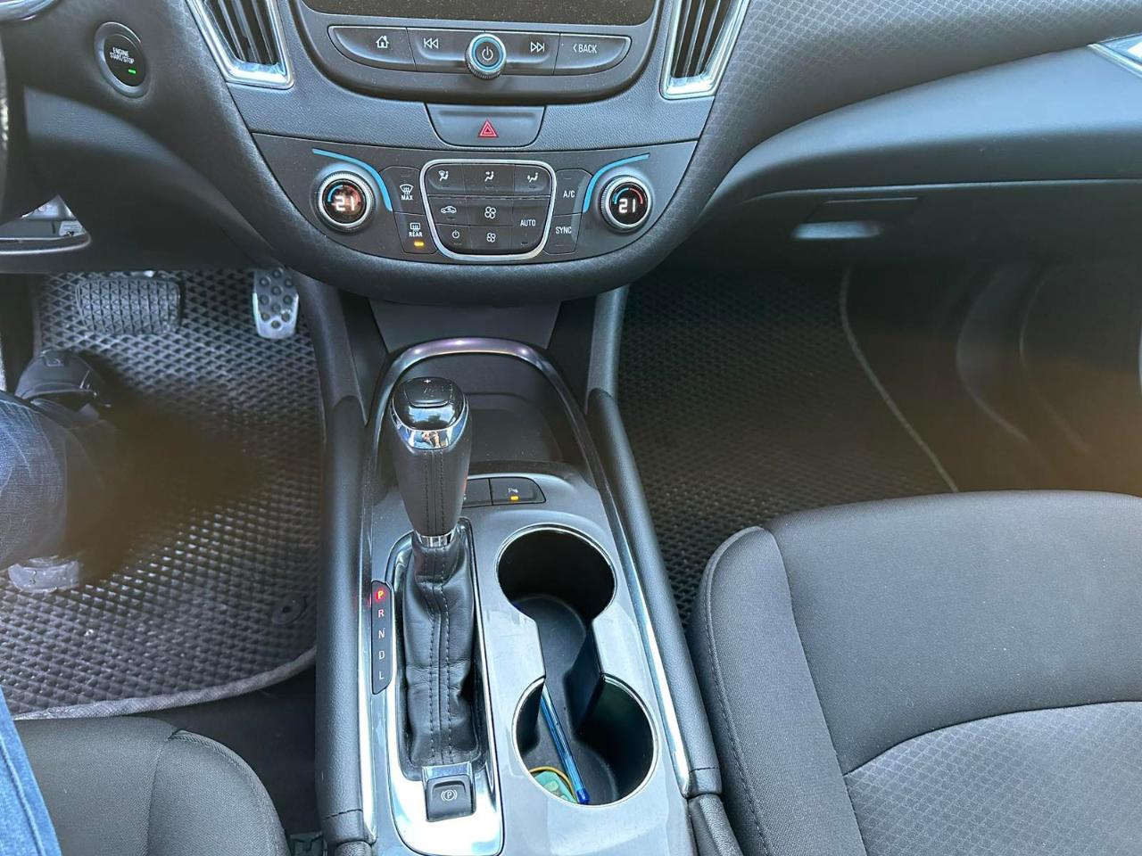 Chevrolet Malibu - фото 19