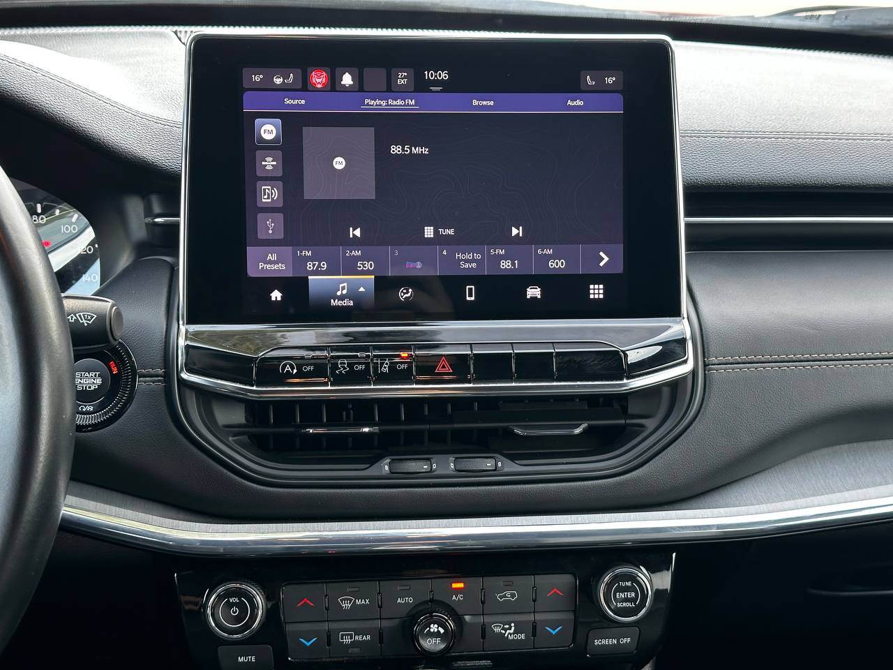 Jeep Compass - фото 20