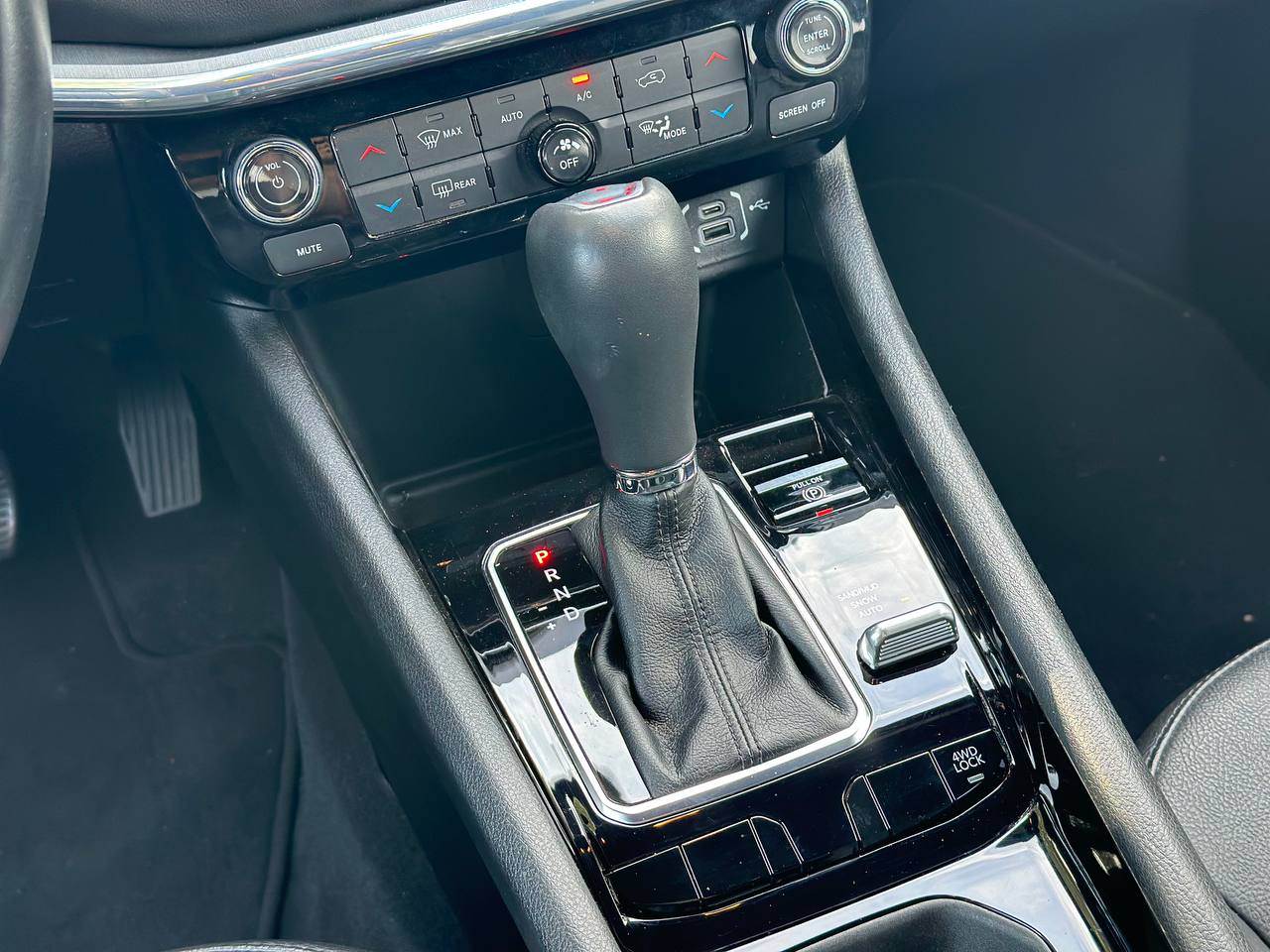 Jeep Compass - фото 19