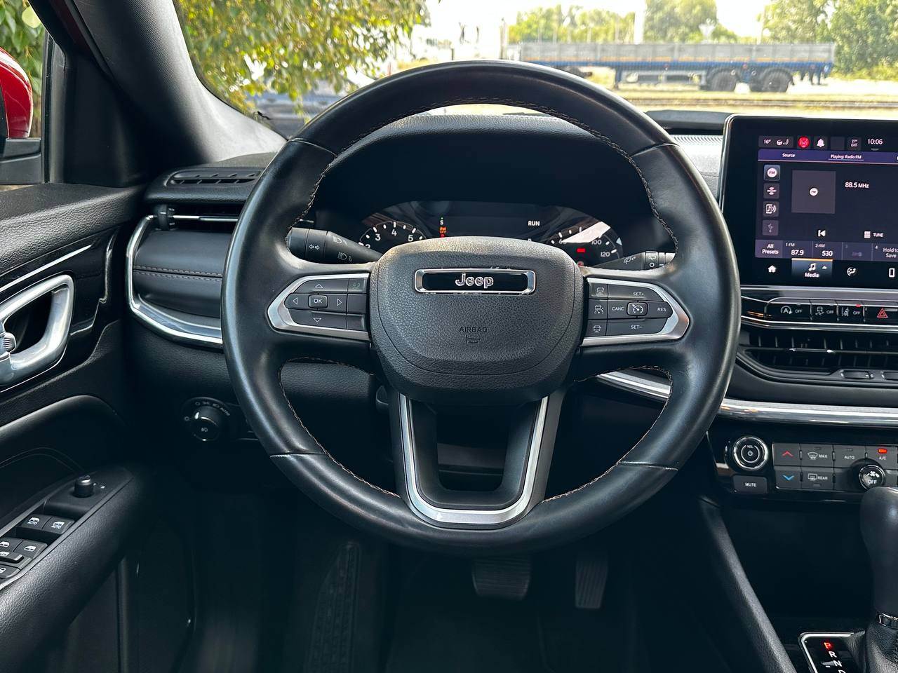 Jeep Compass - фото 18