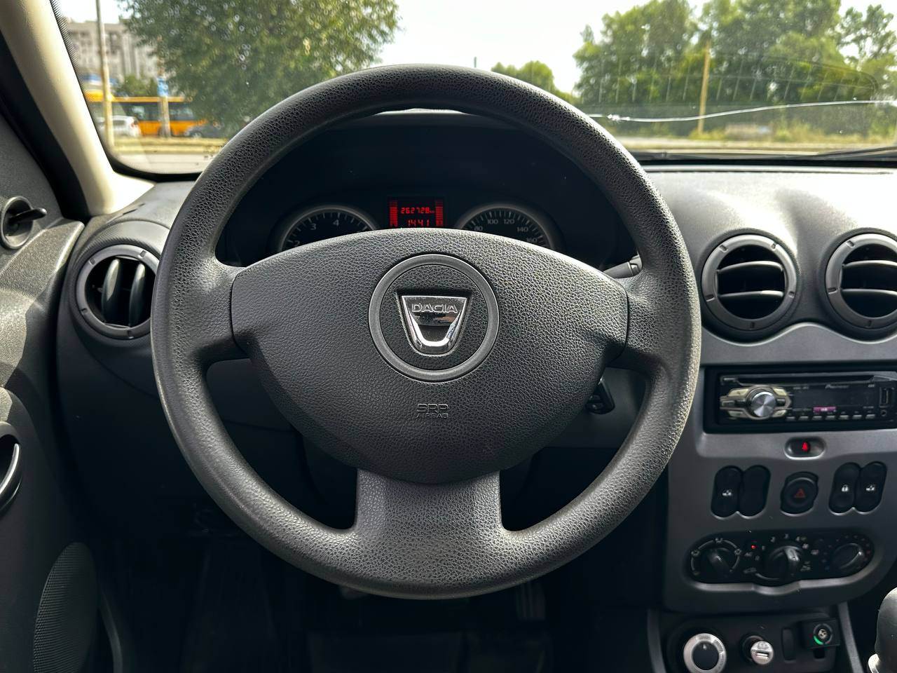 Dacia Duster - фото 16