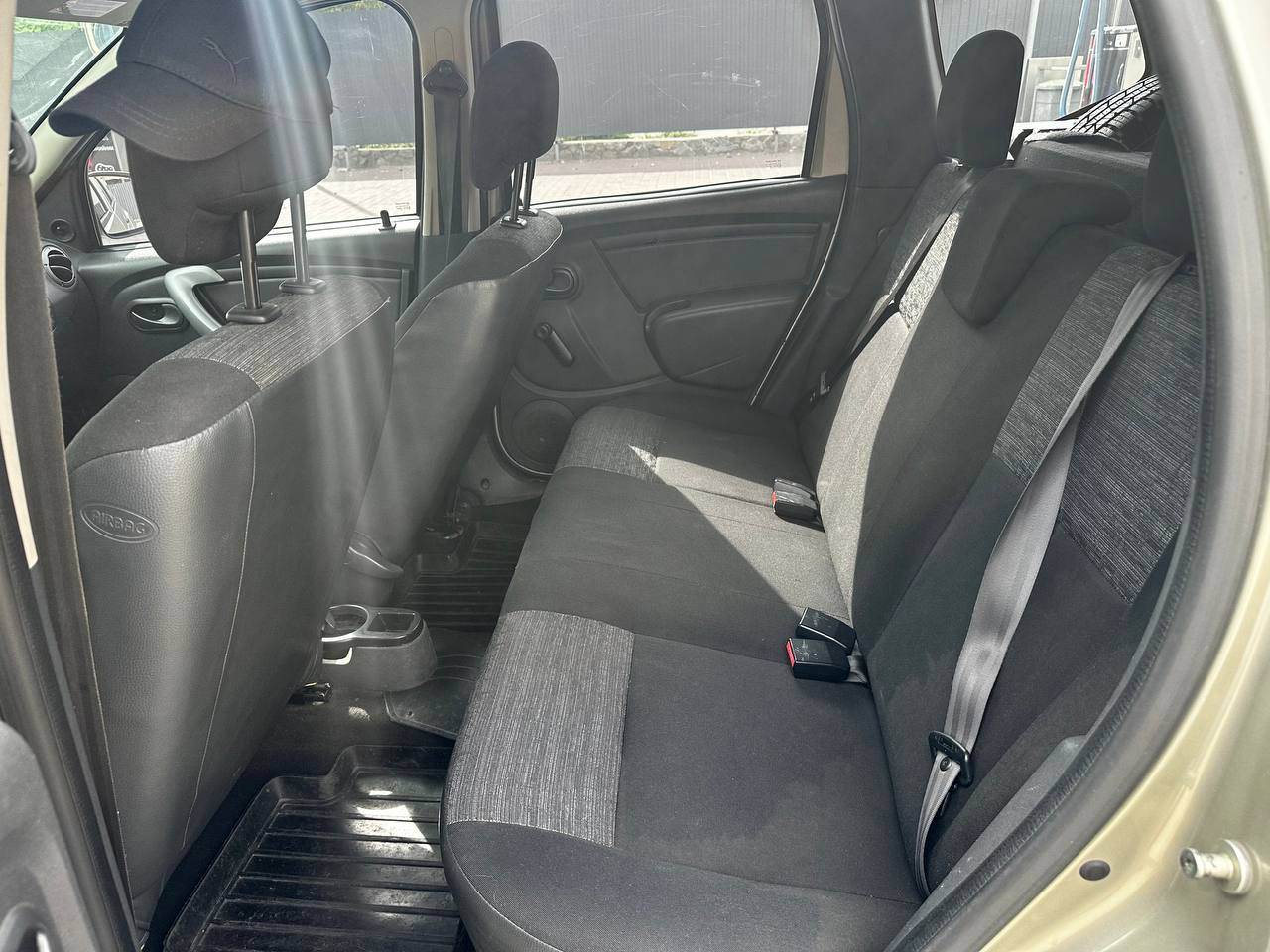 Dacia Duster - фото 14