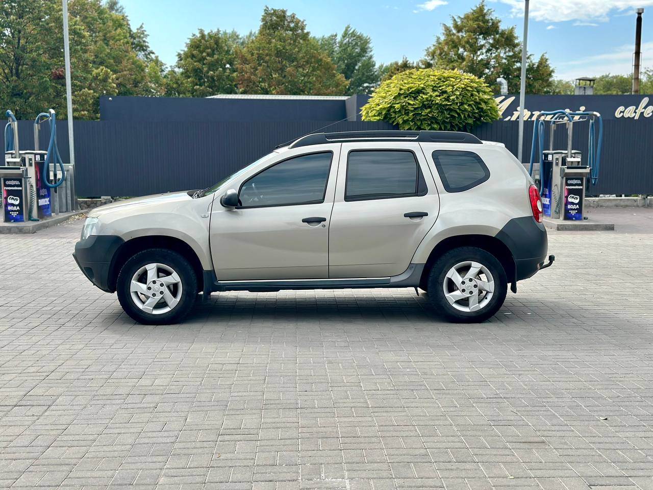 Dacia Duster - фото 8