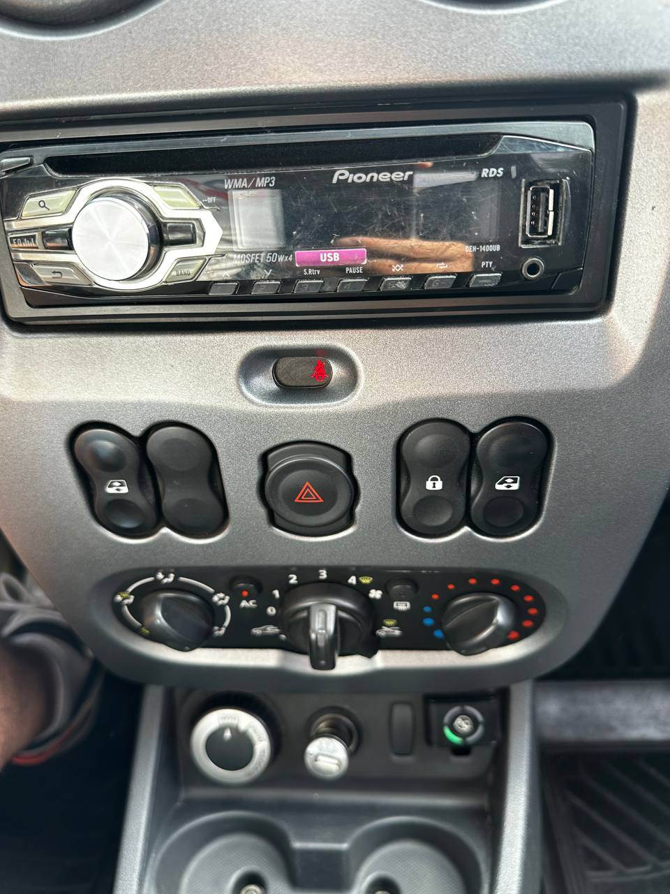 Dacia Duster - фото 19