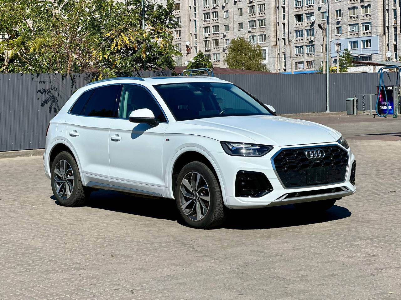 Audi Q5 - фото 3