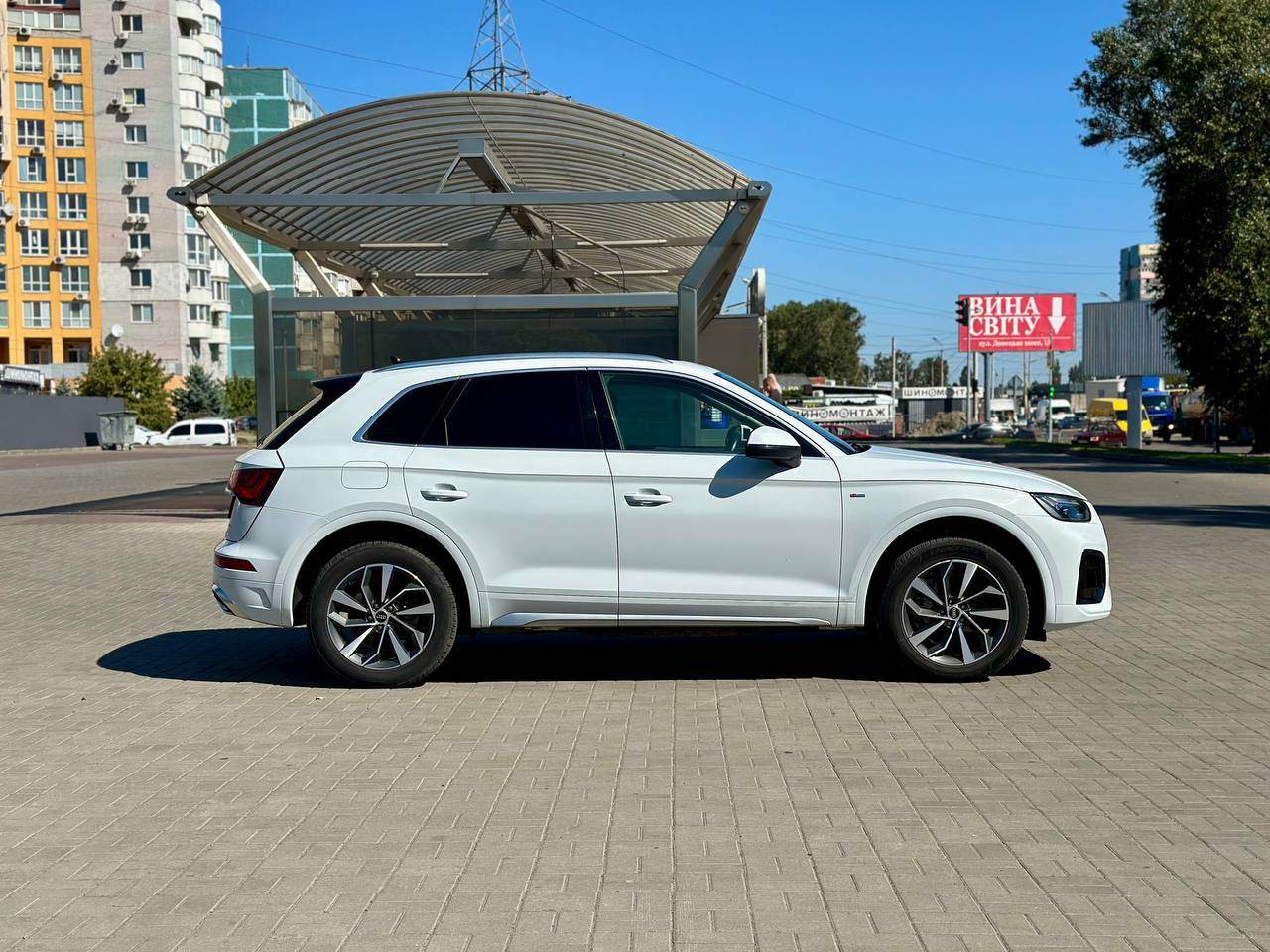 Audi Q5 - фото 4