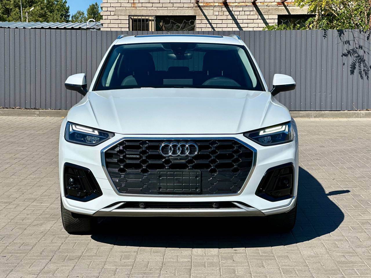 Audi Q5 - фото 2
