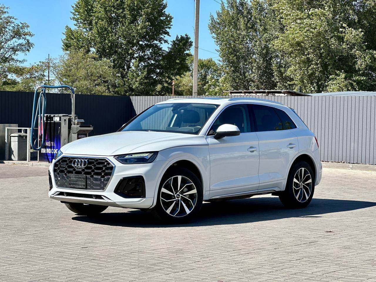 Audi Q5 - фото 1