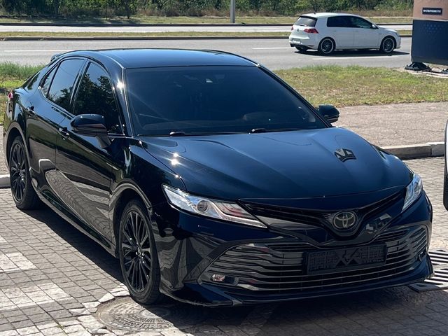 Toyota Camry - зображення 1