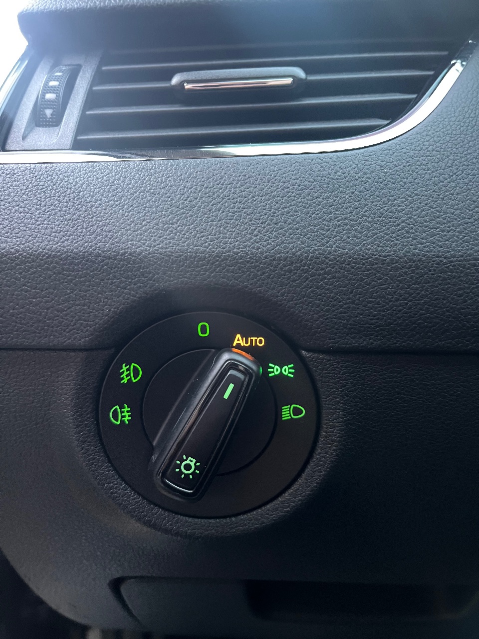 Skoda Octavia - фото 28