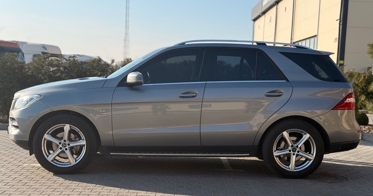 Mercedes-Benz M-Класс - фото 13