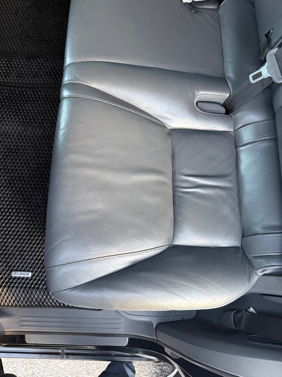 Lexus LX - фото 10