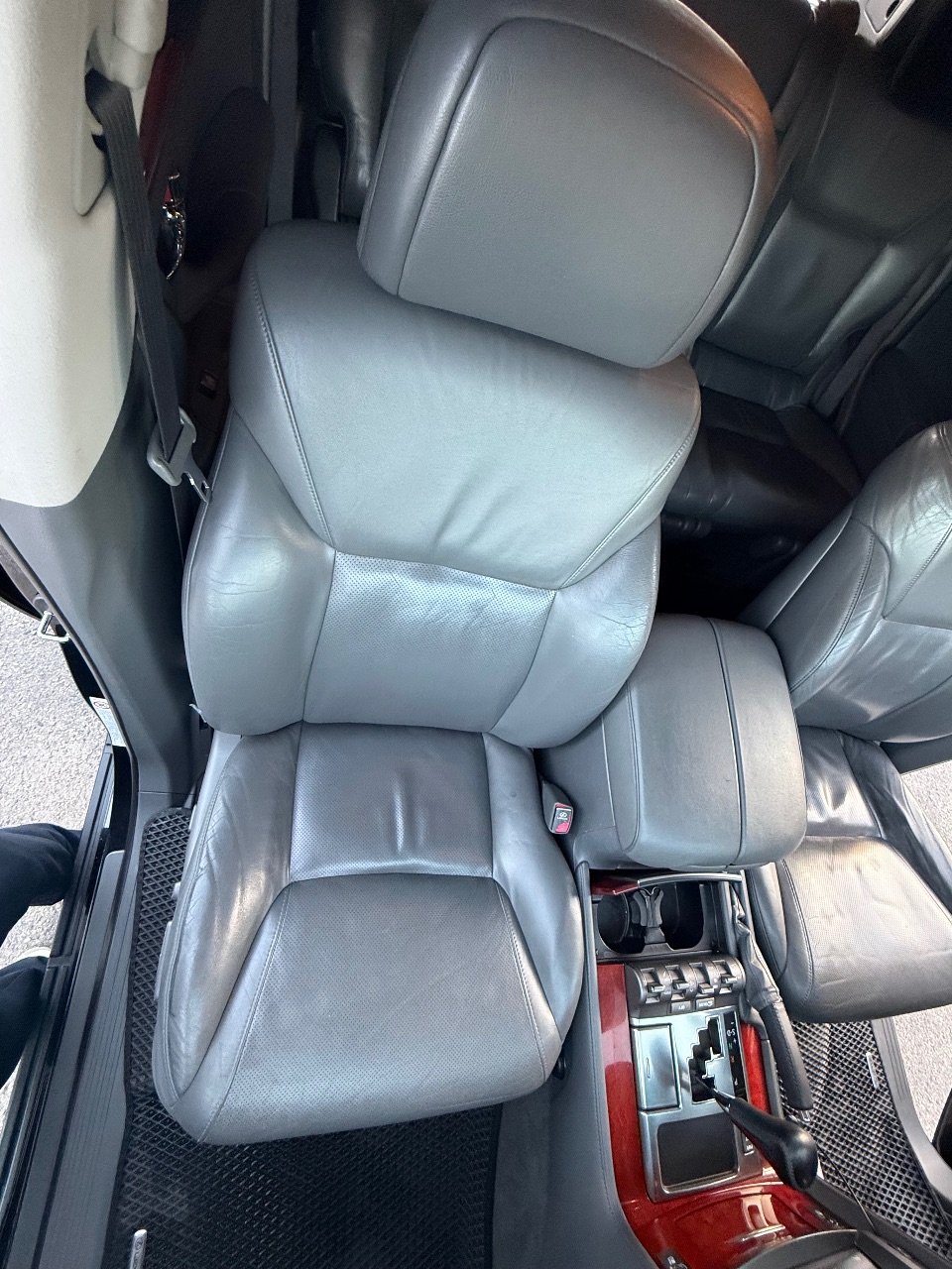 Lexus LX - фото 18