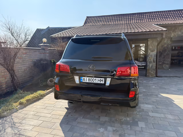 Lexus LX - фото 4