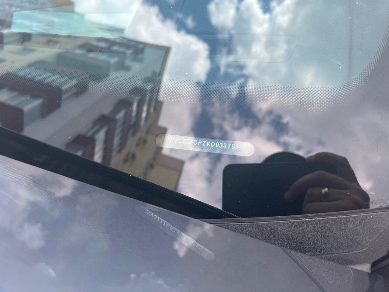 Volkswagen Touareg - фото 3