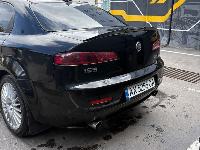 Alfa Romeo 159 - фото 3
