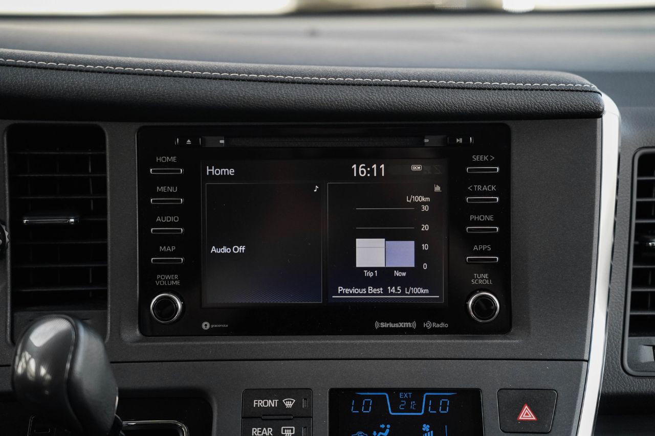 Toyota Sienna - фото 21