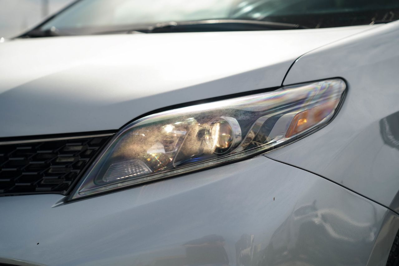 Toyota Sienna - фото 10