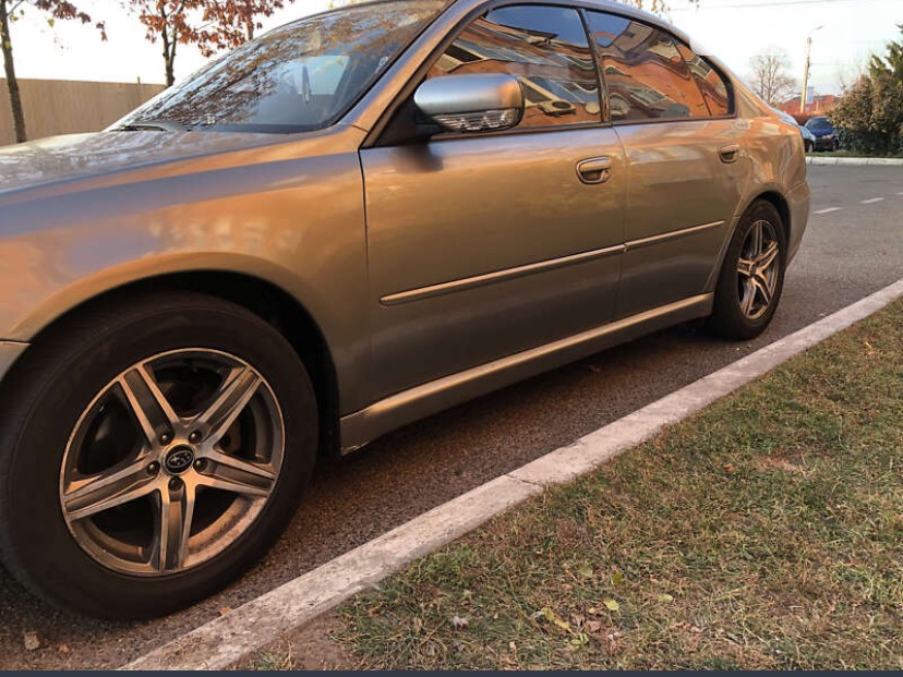 Subaru Legacy - фото 5