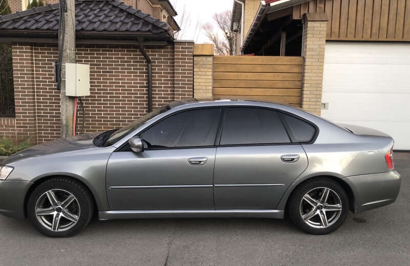 Subaru Legacy - фото 1