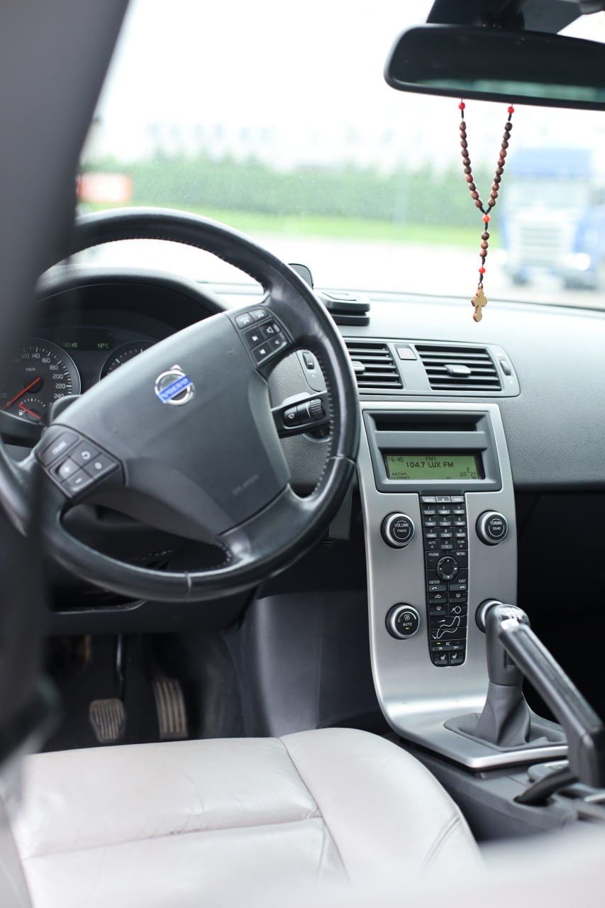 Volvo V50 - фото 11