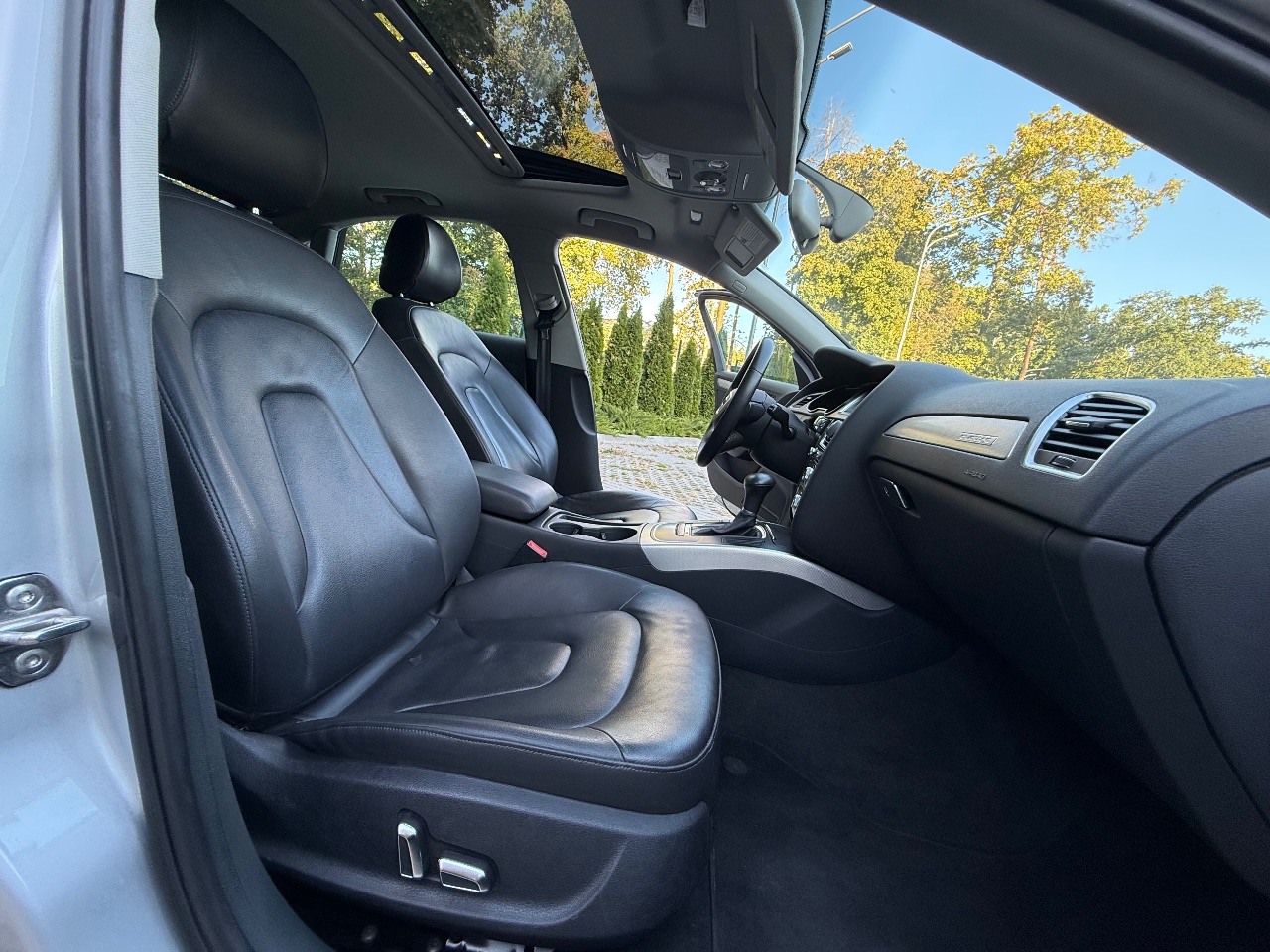 Audi A4 - фото 5
