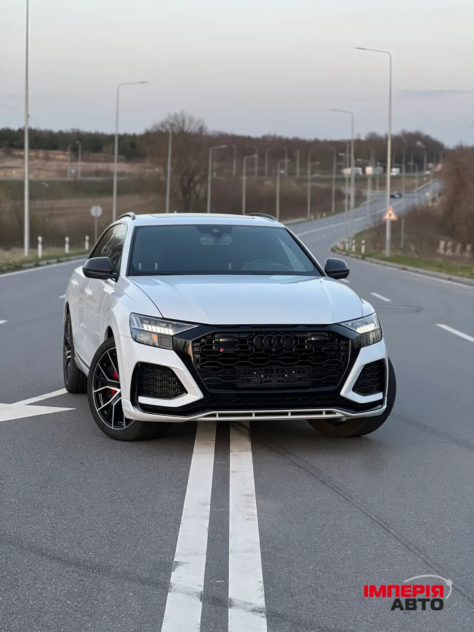 Audi Q8 - фото 7