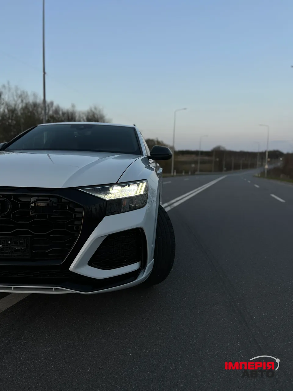 Audi Q8 - фото 14