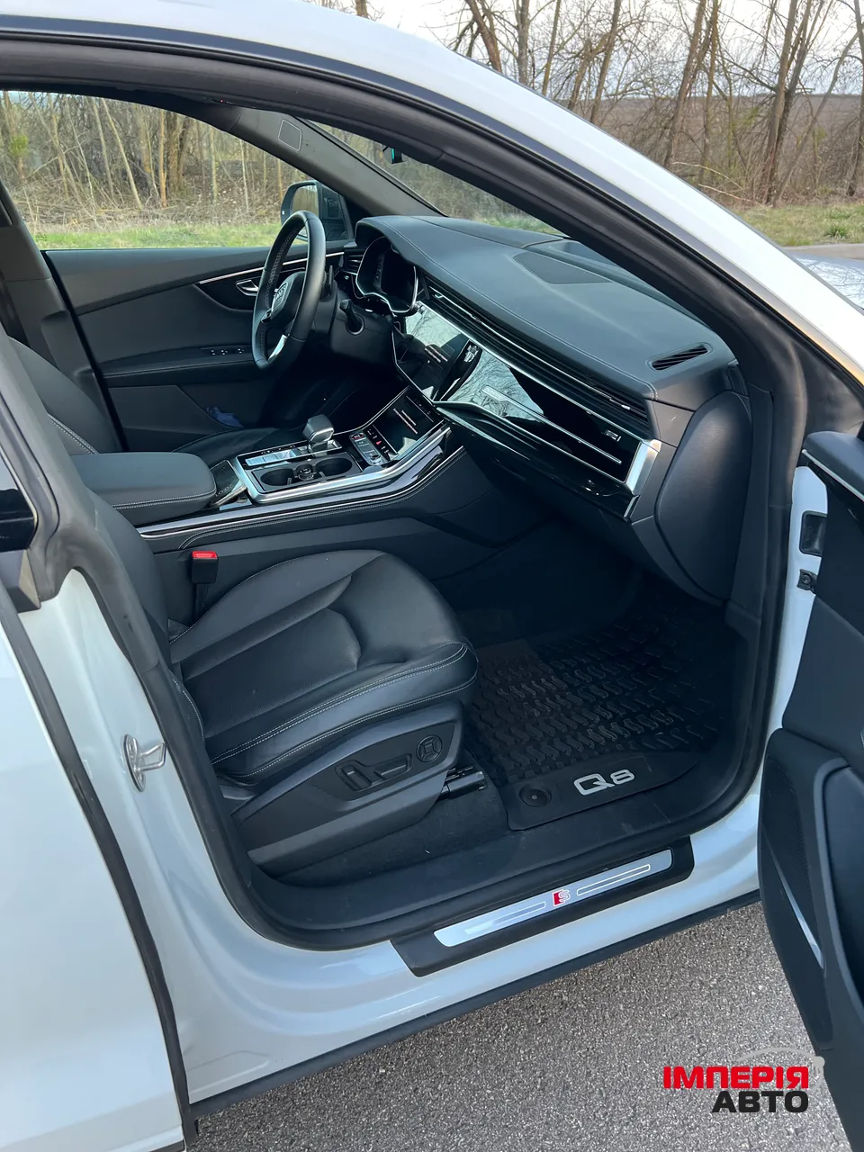 Audi Q8 - фото 44