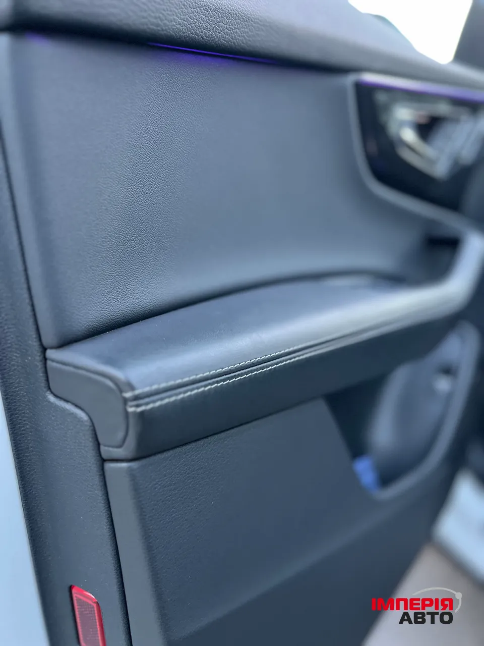 Audi Q8 - фото 38