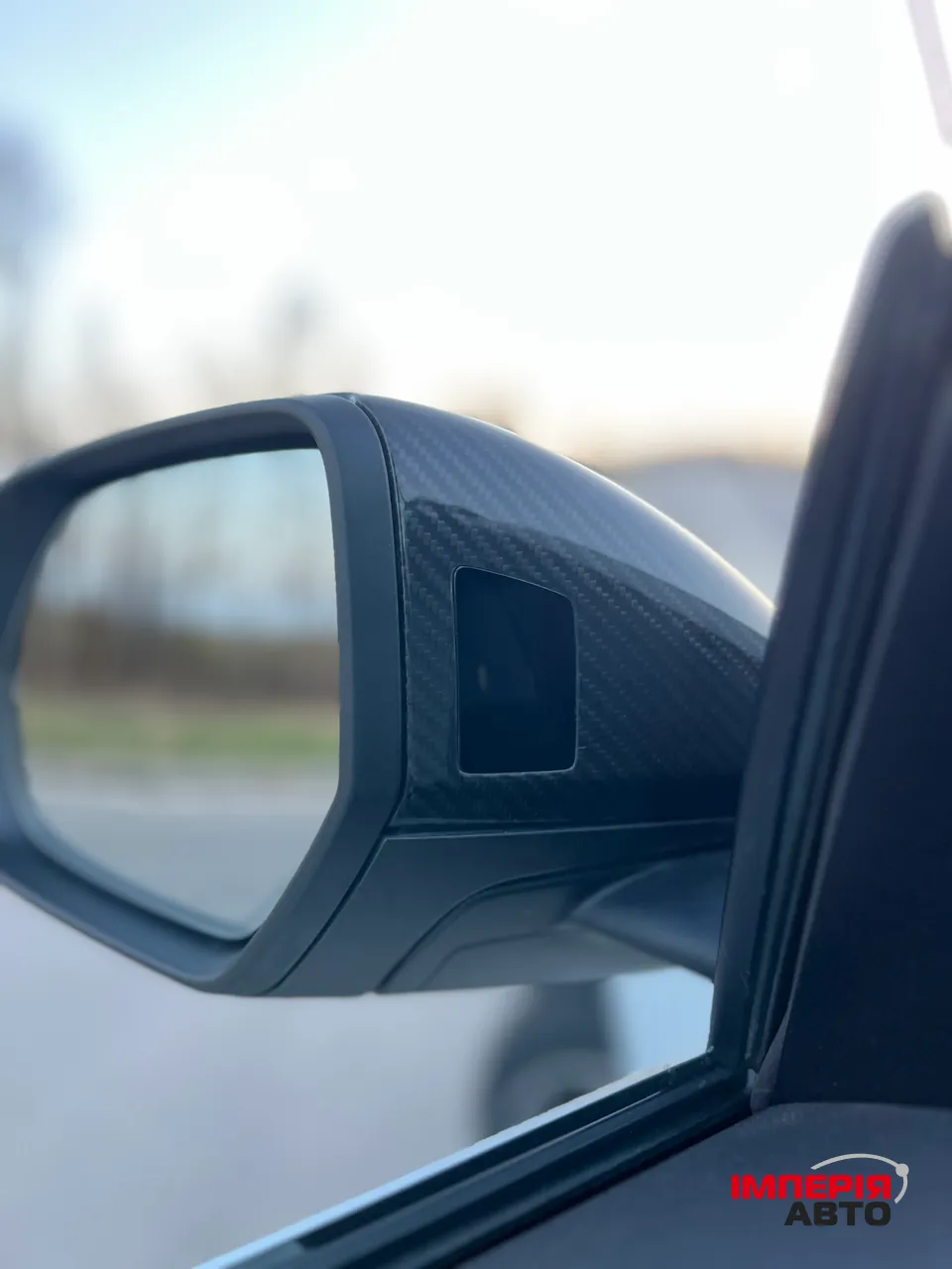 Audi Q8 - фото 31