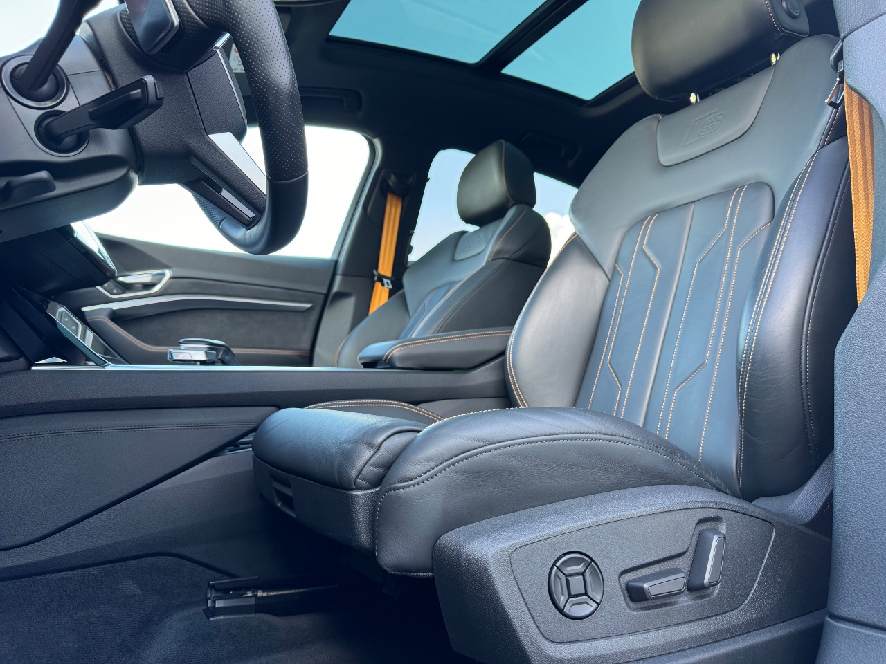 Audi e-tron Sportback - фото 16