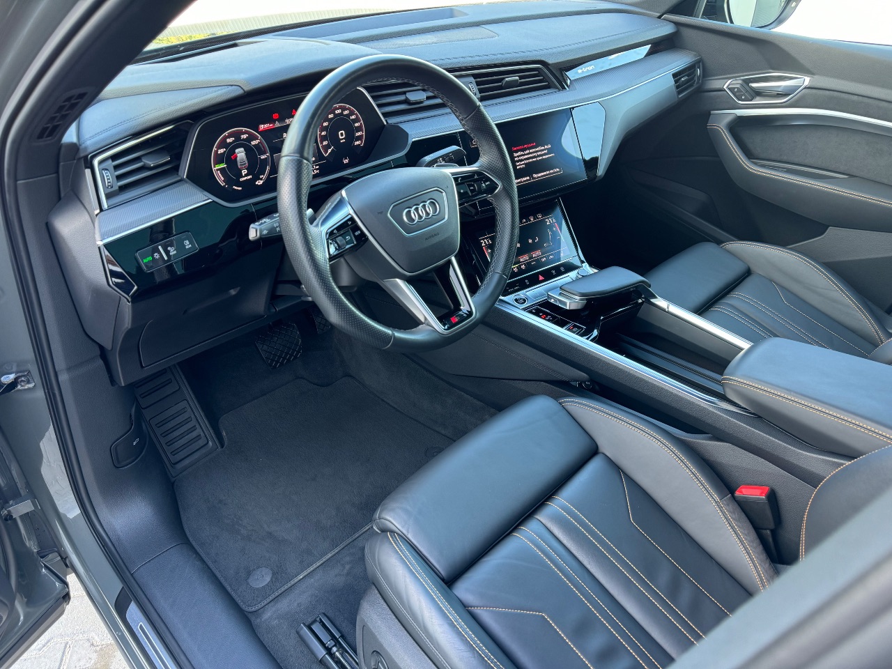 Audi e-tron Sportback - фото 15