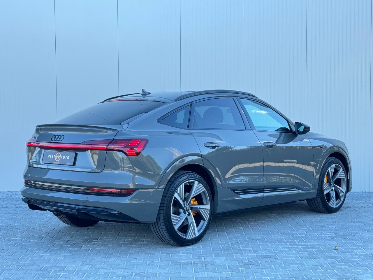 Audi e-tron Sportback - фото 6