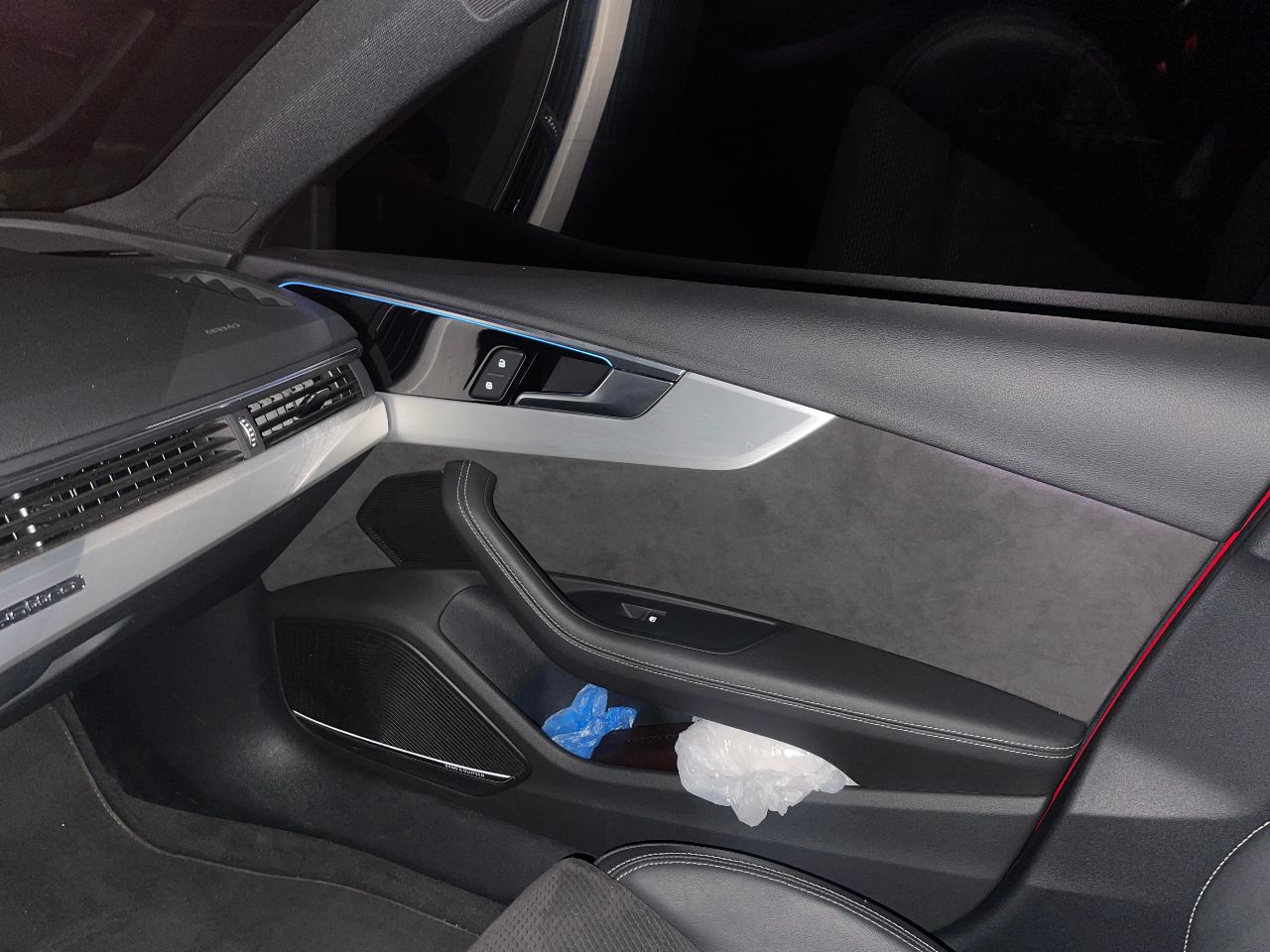 Audi A4 - фото 7