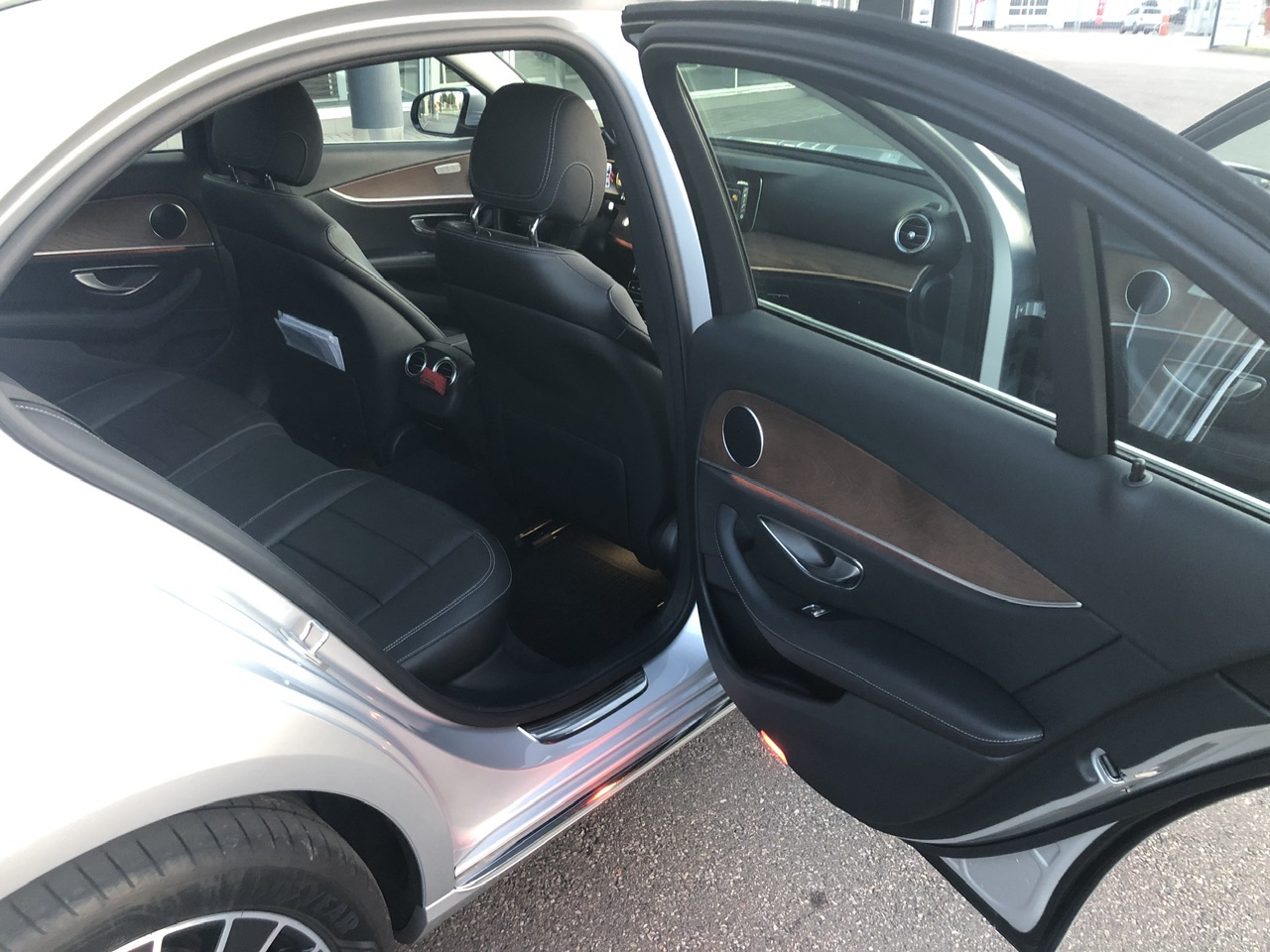 Mercedes-Benz E-Класс - фото 8