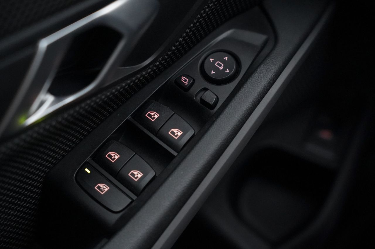 BMW 3 серії - фото 13