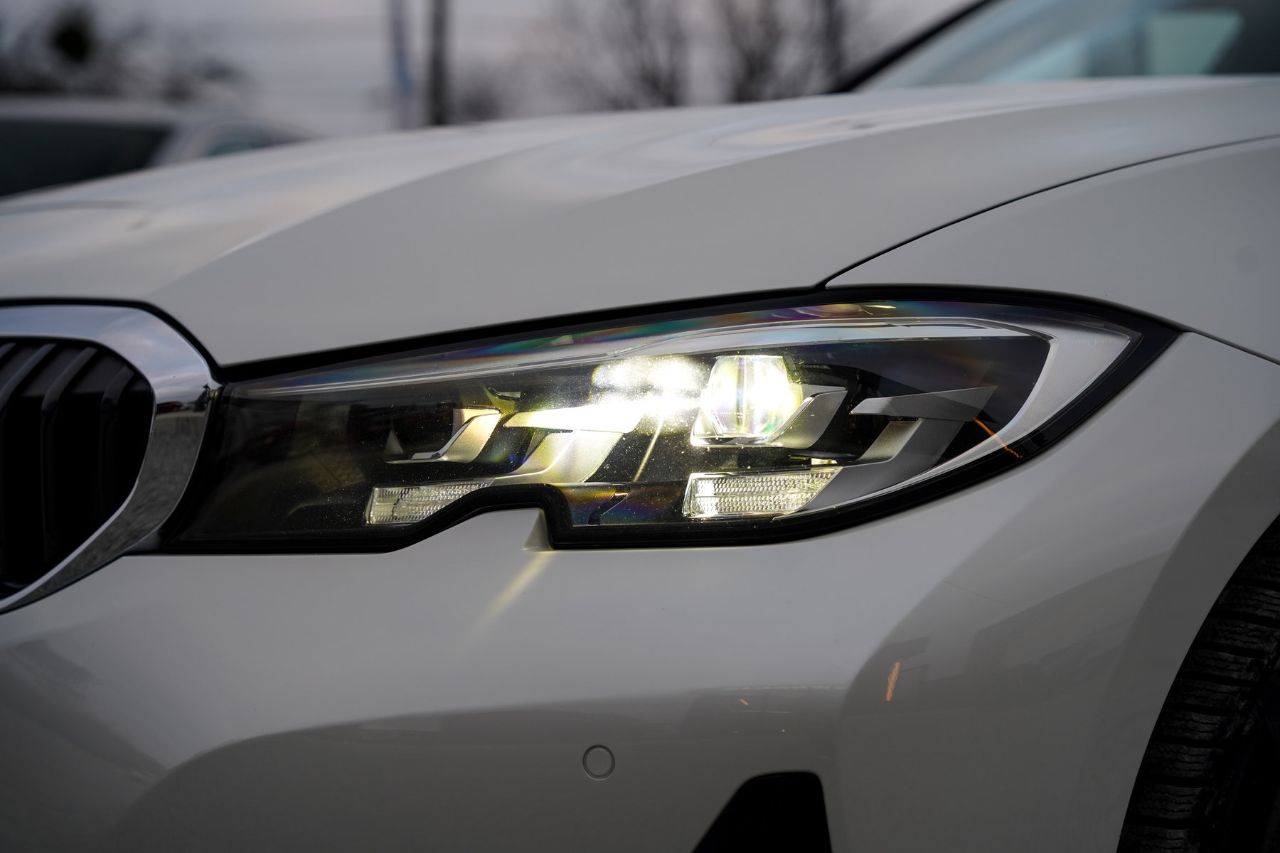 BMW 3 серії - фото 11